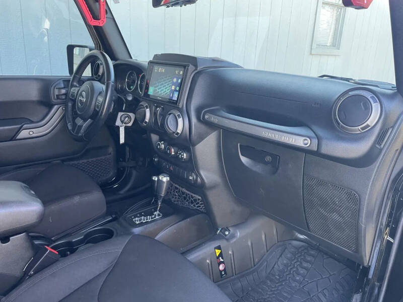 2016 Jeep Wrangler Willys Wheeler