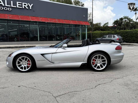 2004 Dodge Viper SRT-10