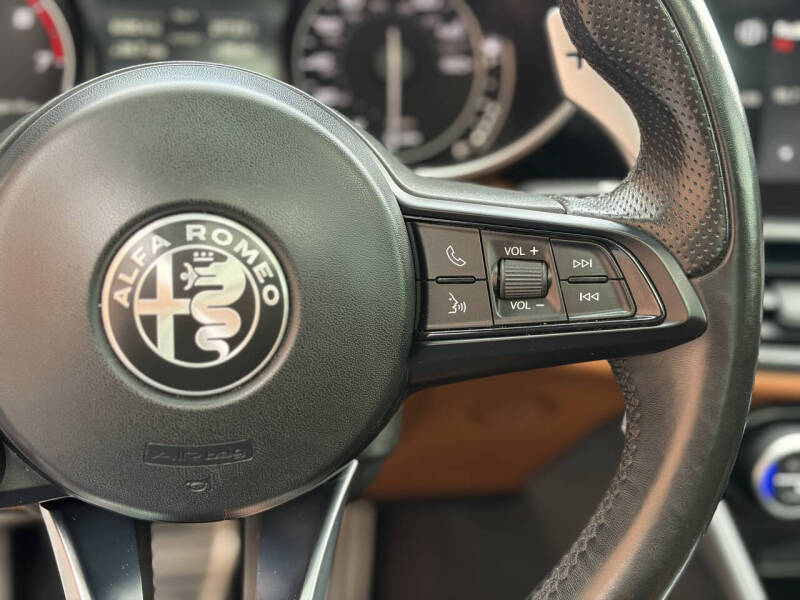 2020 Alfa Romeo Giulia Ti Sport