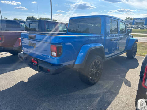2025 Jeep Gladiator NightHawk