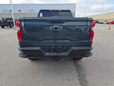 2025 Chevrolet Silverado 1500 ZR2