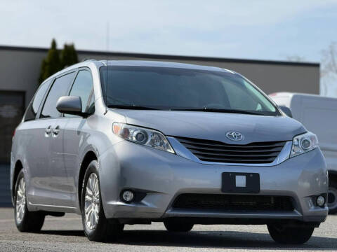2012 Toyota Sienna