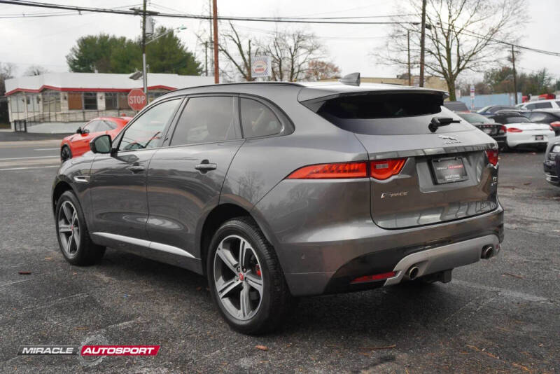 2018 Jaguar F-PACE S