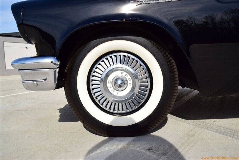 1957 Ford Thunderbird