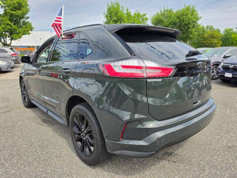 2022 Ford Edge SE