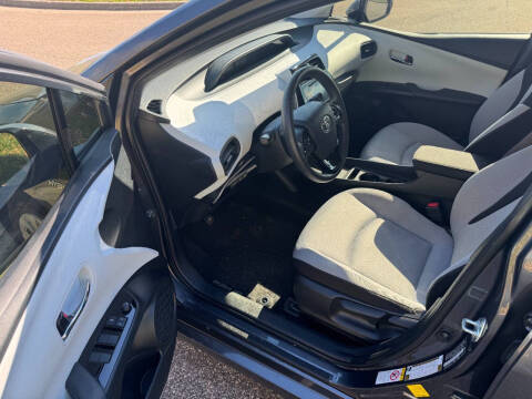 2019 Toyota Prius XLE