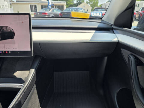 2024 Tesla Model Y Long Range