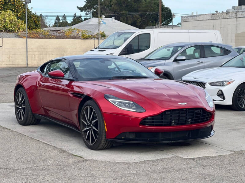 2020 Aston Martin DB11 V8