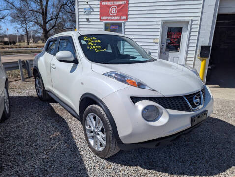 2014 Nissan JUKE for sale at AUTO PROS SALES AND SERVICE in Belleville IL
