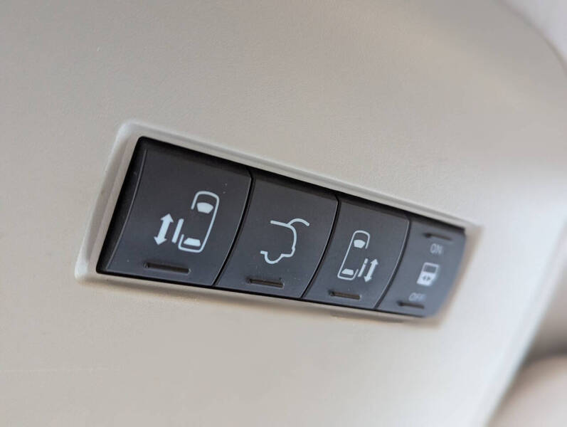 2013 Chrysler Town and Country Touring