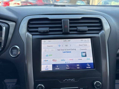 2020 Ford Fusion SE