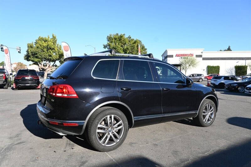 2016 Volkswagen Touareg VR6 Lux