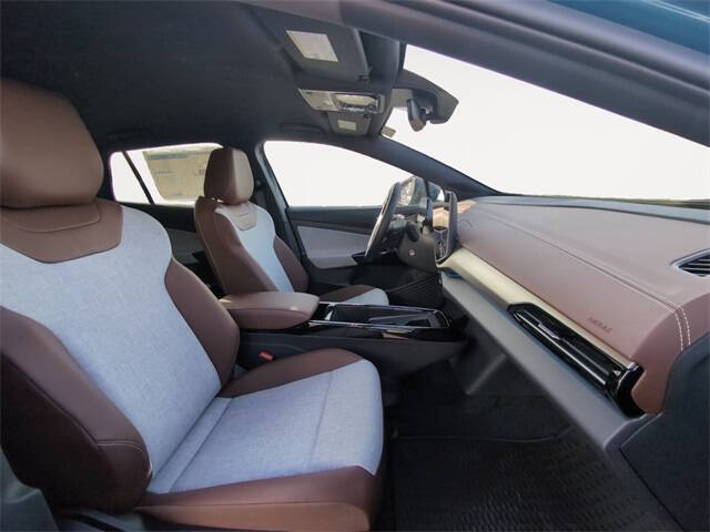 2025 Volkswagen ID.4 Pro