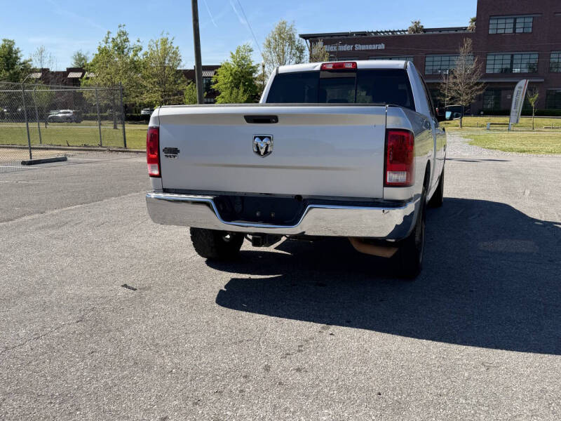 2018 RAM 1500 SLT