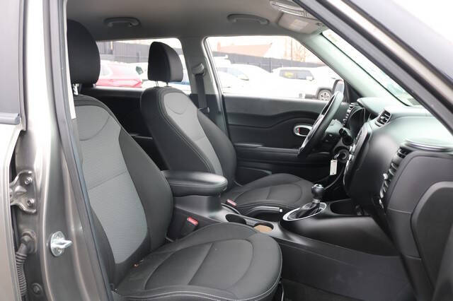2017 Kia Soul +