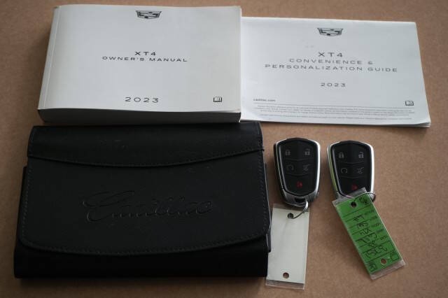2023 Cadillac XT4 Premium Luxury