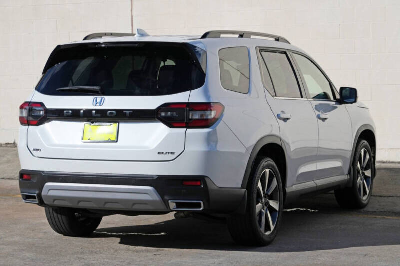 2023 Honda Pilot Elite