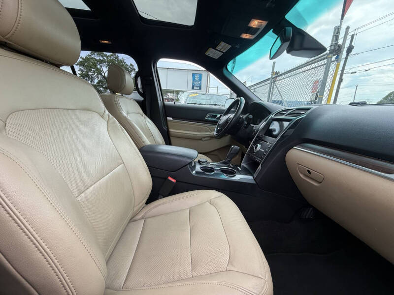 2017 Ford Explorer Limited