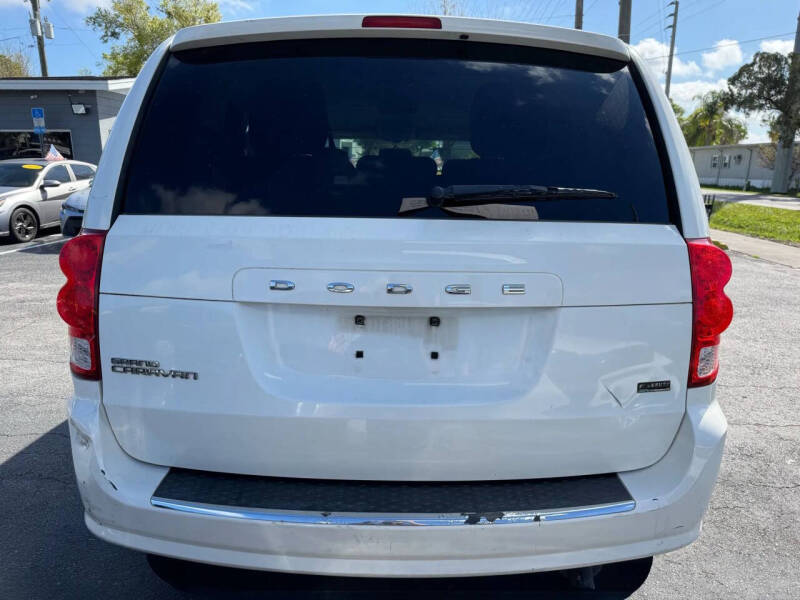 2011 Dodge Grand Caravan Express