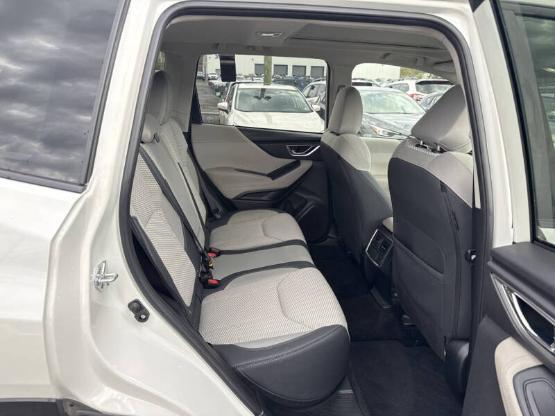 2024 Subaru Forester Premium