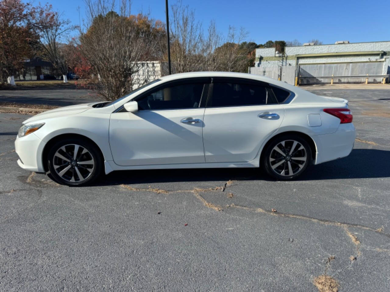 2016 Nissan Altima for sale at Aragon Trucks & Auto Sales LLC in Gainesville, GA