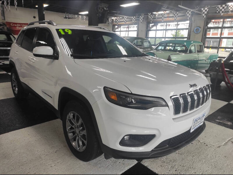 2019 Jeep Cherokee for sale at River Front Auto Sales in Buffalo NY