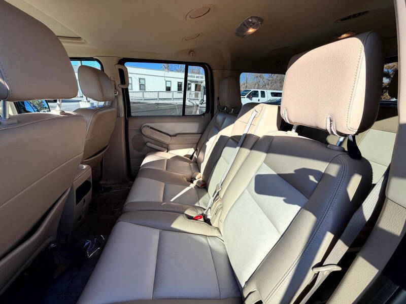 2006 Ford Explorer XLT