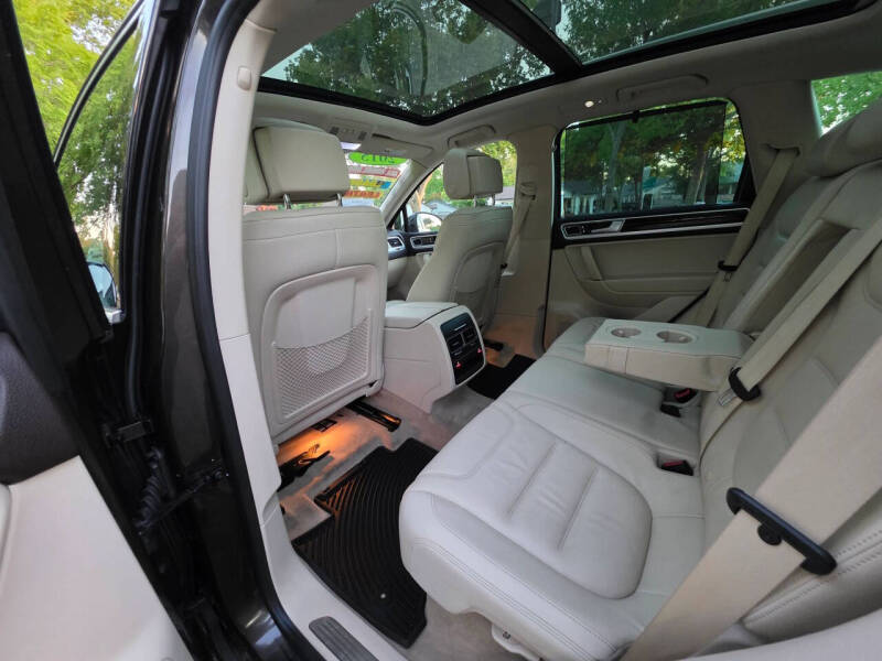 2015 Volkswagen Touareg V6 Executive