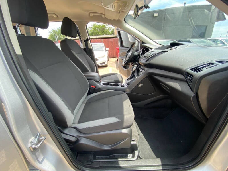 2014 Ford Escape S