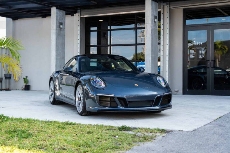 2017 Porsche 911 Carrera GTS