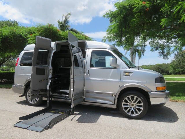 2019 GMC Savana 2500