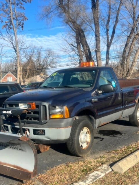 2006 Ford F-250 Super Duty for sale at Kars R Us in Dearborn Heights, MI