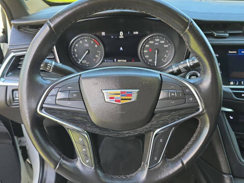 2022 Cadillac XT5 Premium Luxury