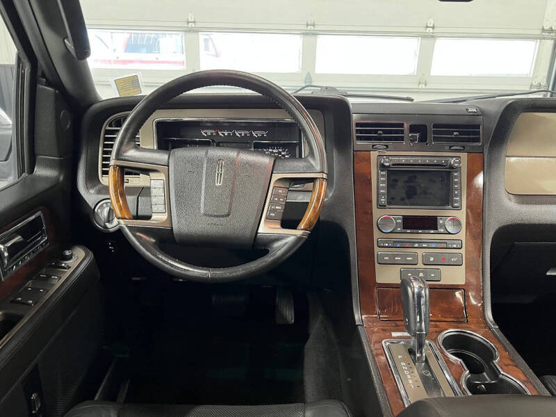 2014 Lincoln Navigator L