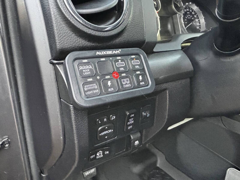 2014 Toyota Tundra SR5