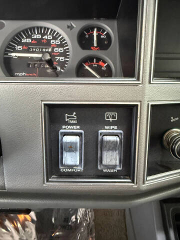 1990 Jeep Cherokee Laredo