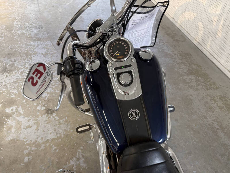 2013 Harley-Davidson Super Glide Custom