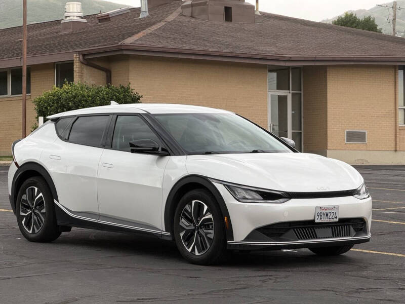 2022 Kia EV6 Light