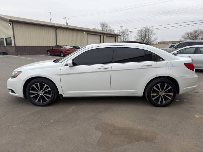 2013 Chrysler 200 Limited