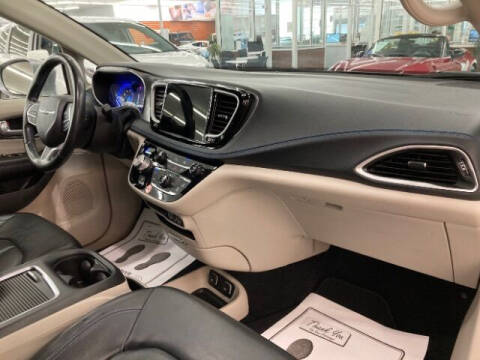 2021 Chrysler Pacifica Touring L