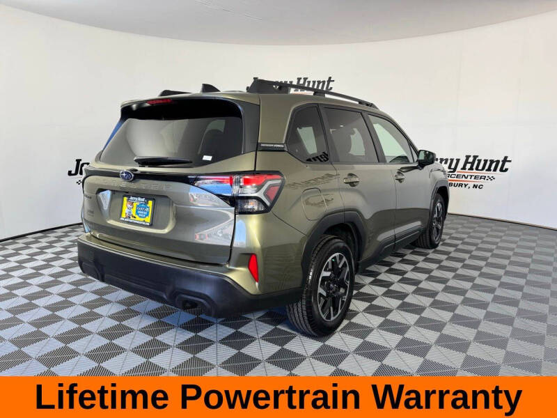 2025 Subaru Forester Premium