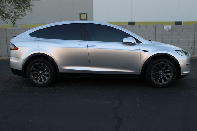 2018 Tesla Model X 2