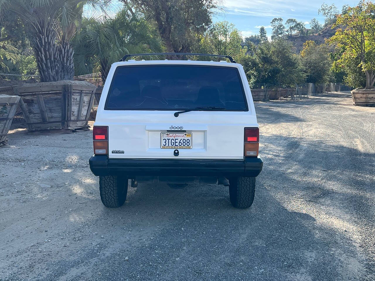 1996 Jeep Cherokee for sale at R&G Auto Sales in Tujunga, CA