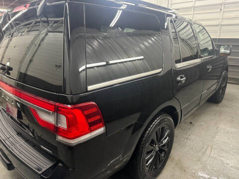 2016 Lincoln Navigator Select