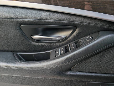 2015 BMW 5 Series 528i