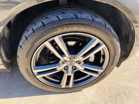 2020 Volvo XC60 T5 Momentum