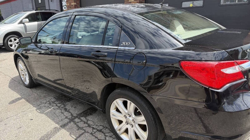 2012 Chrysler 200 Touring