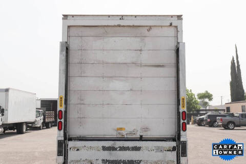 2018 Freightliner M2 106