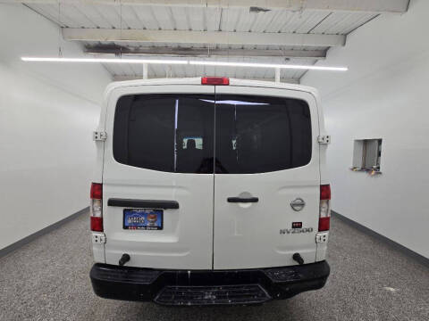 2017 Nissan NV