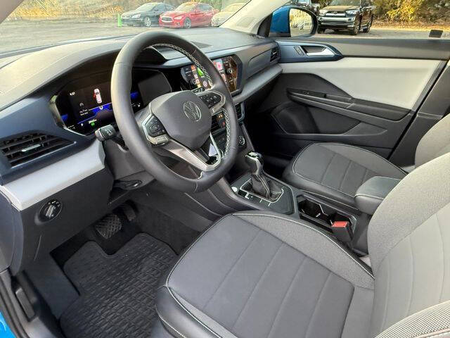 2022 Volkswagen Taos SE